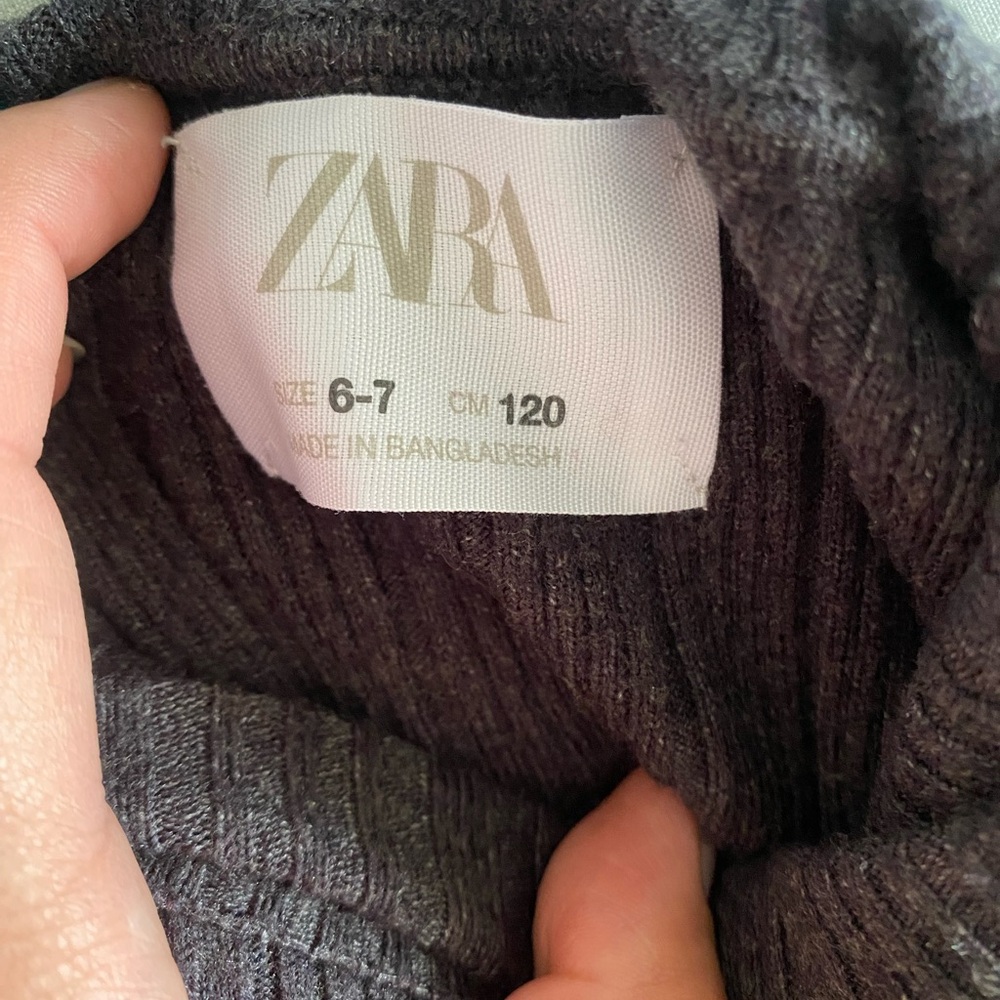 2 sets: Zara kids size 6/7 1 Elegant Gray& 1 blue Turtleneck Sweater - Picture 3 of 5